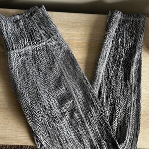 Buffbunny Jacquard Leggings- Large